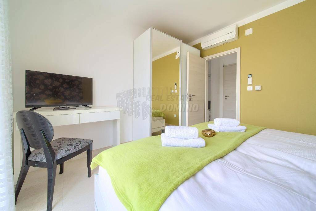 Apartma z zasebnim bazenom! Otok Krk!