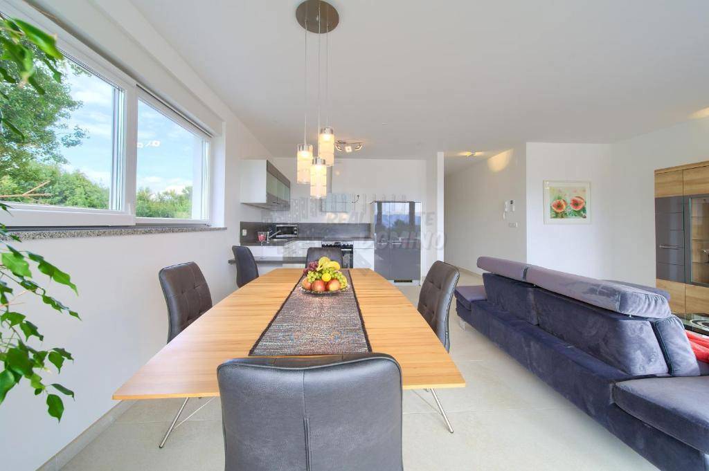 Apartma z zasebnim bazenom! Otok Krk!