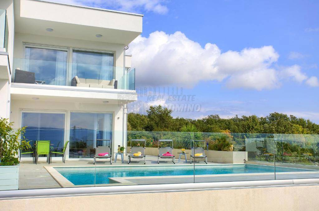 Apartma z zasebnim bazenom! Otok Krk!