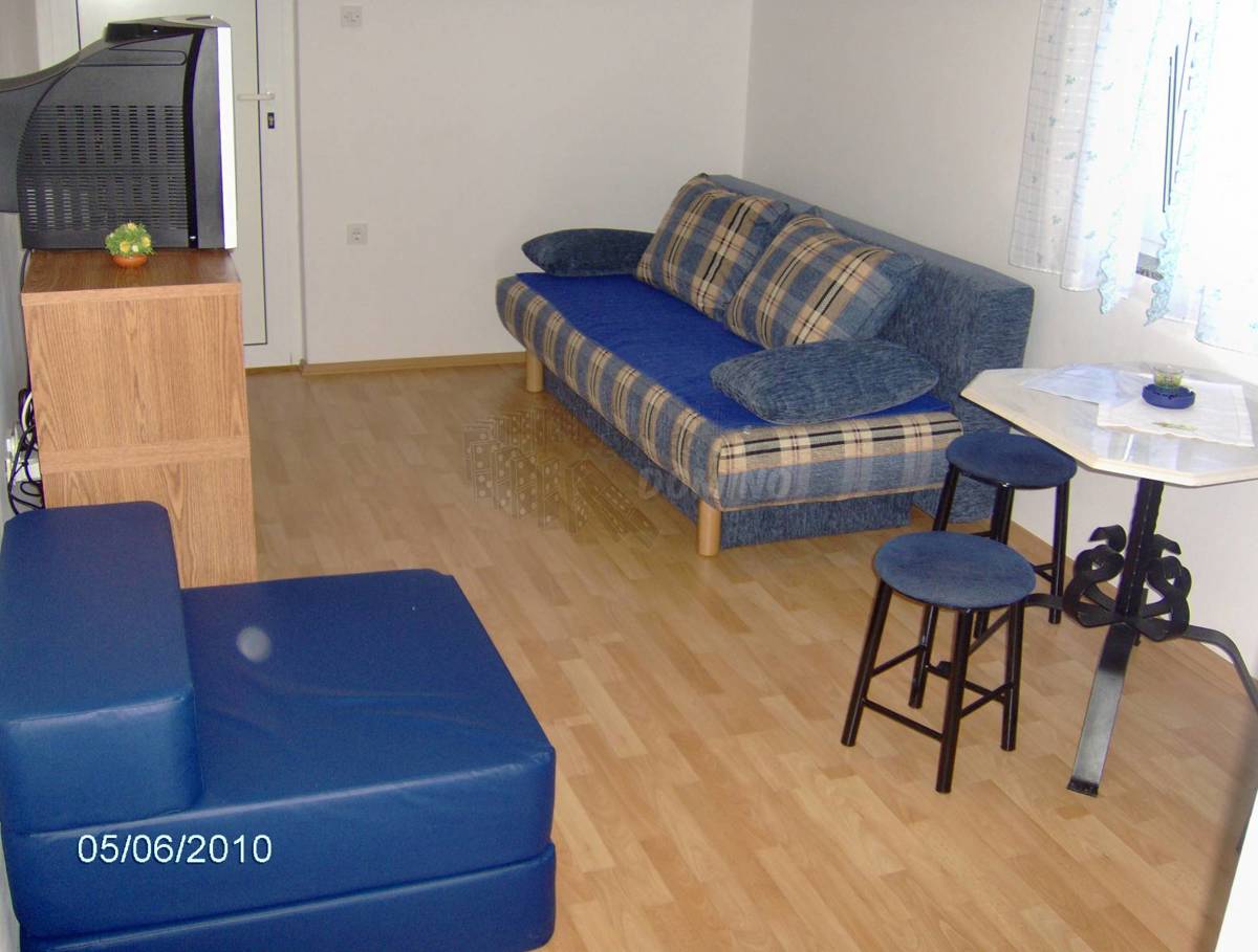 Hiša s 5 apartmaji v bližini morja! šilo!