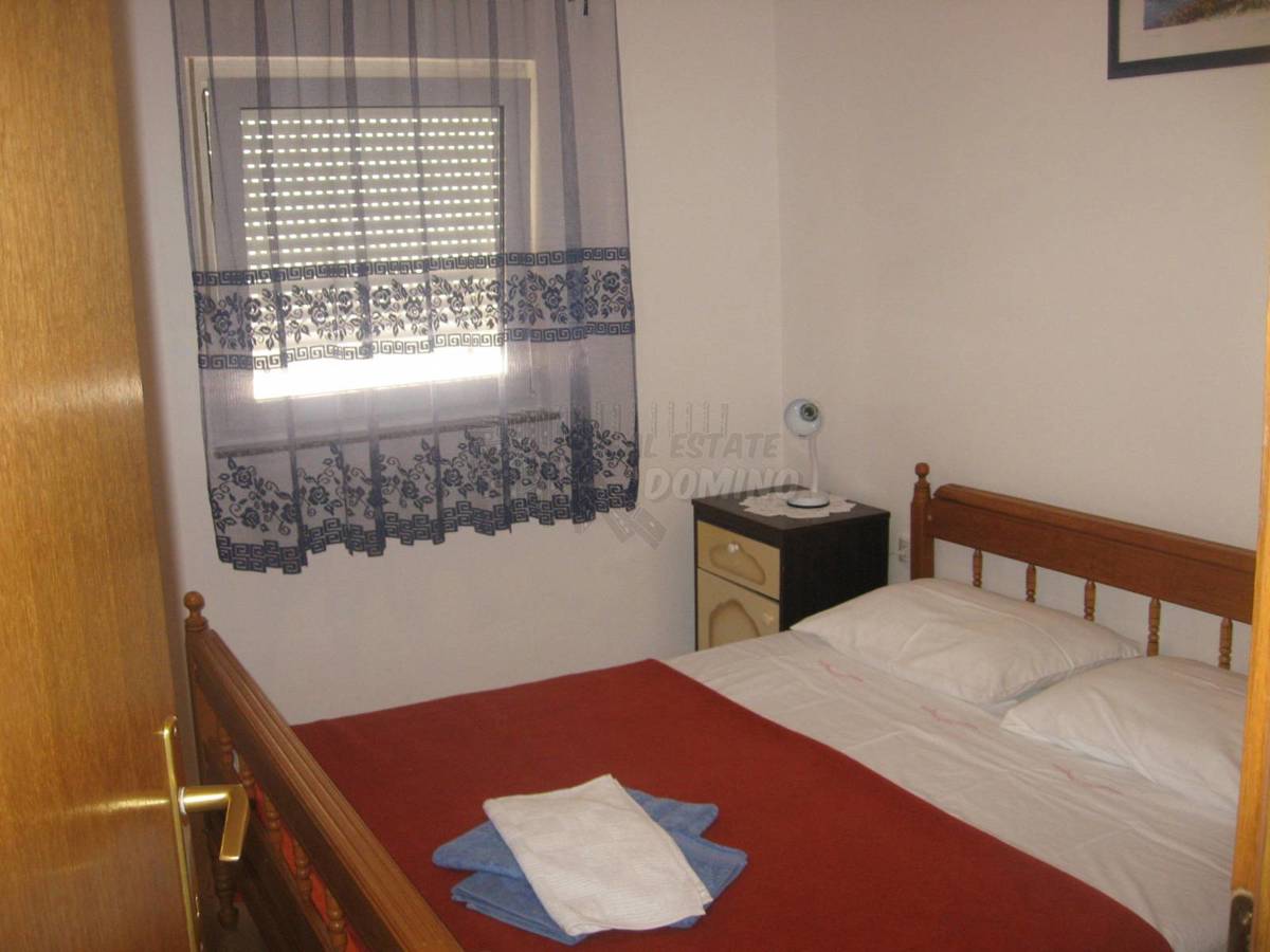 Hiša s 5 apartmaji v bližini morja! šilo!