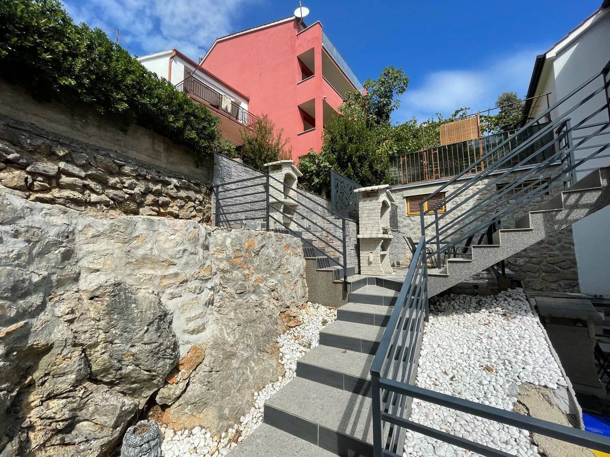 Apartma s pogledom na morje! okolica mesta Krk!