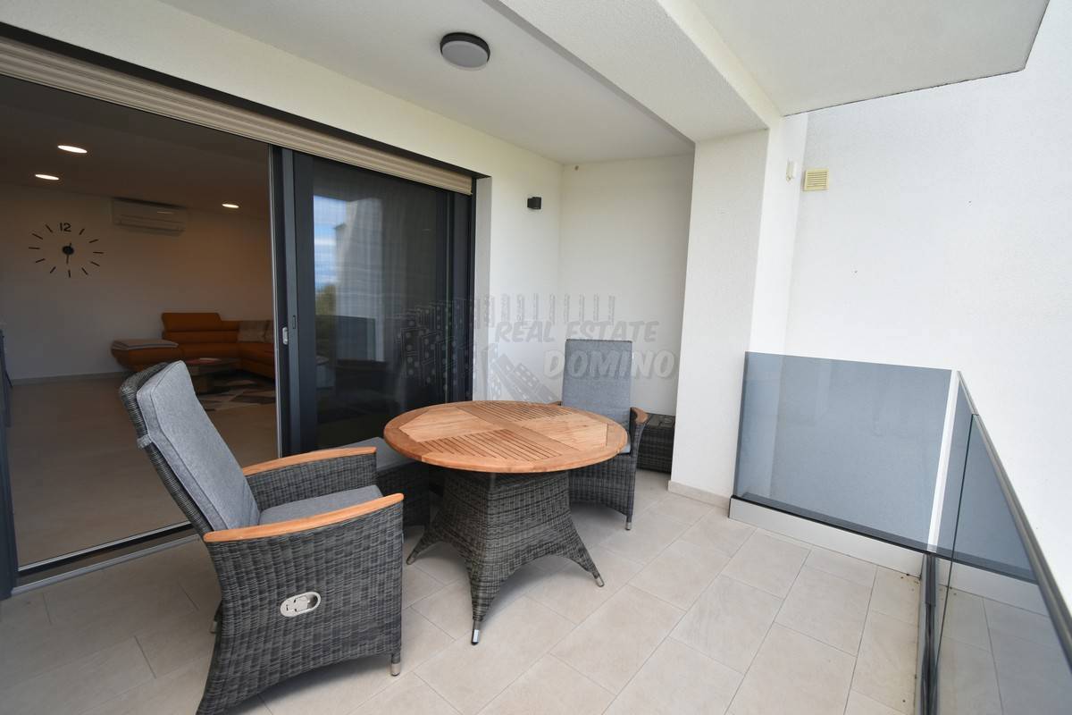 Elitni del Malinske, Rova, luksuzni apartma! Pogled na morje!