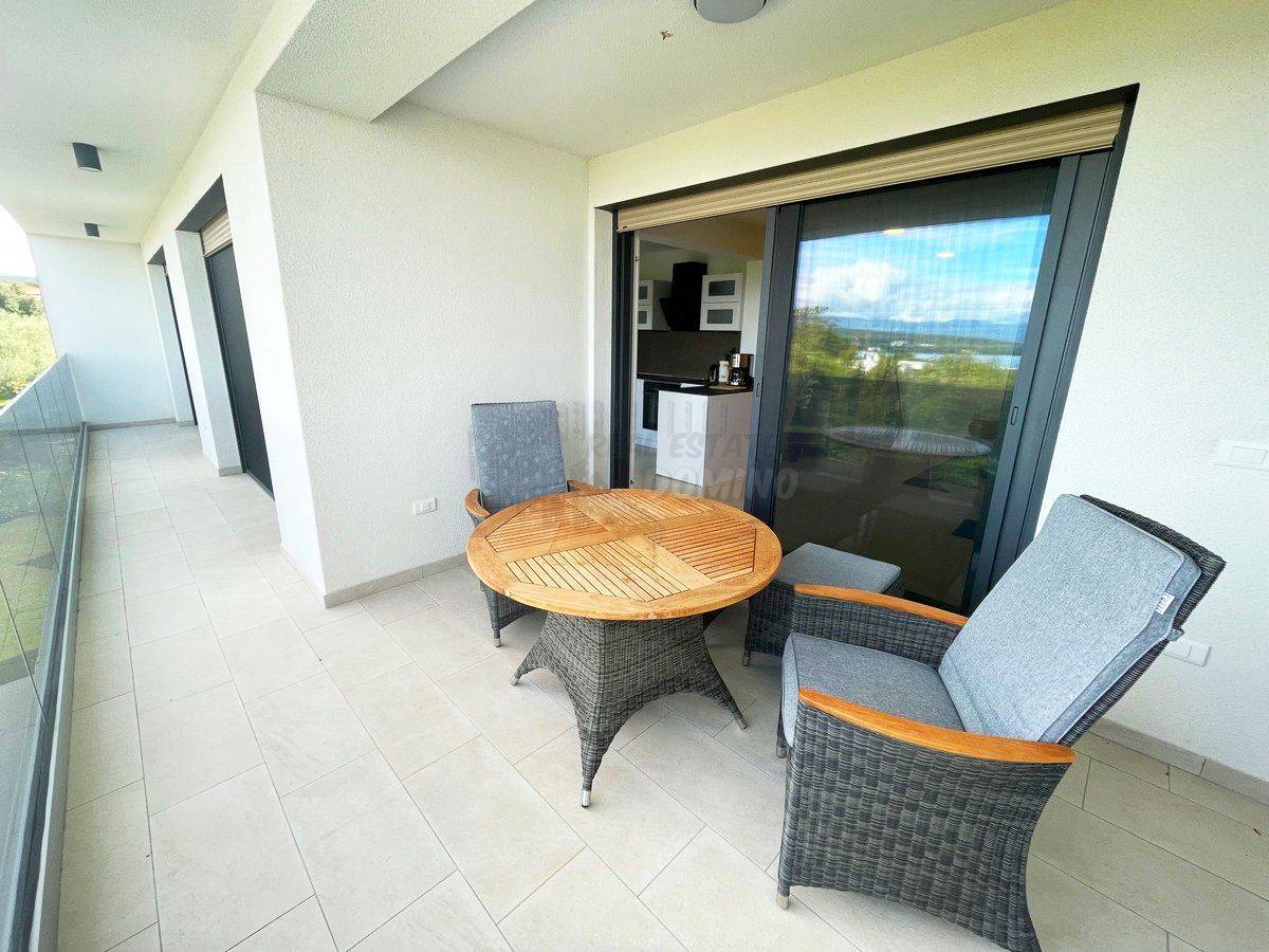 Elitni del Malinske, Rova, luksuzni apartma! Pogled na morje!