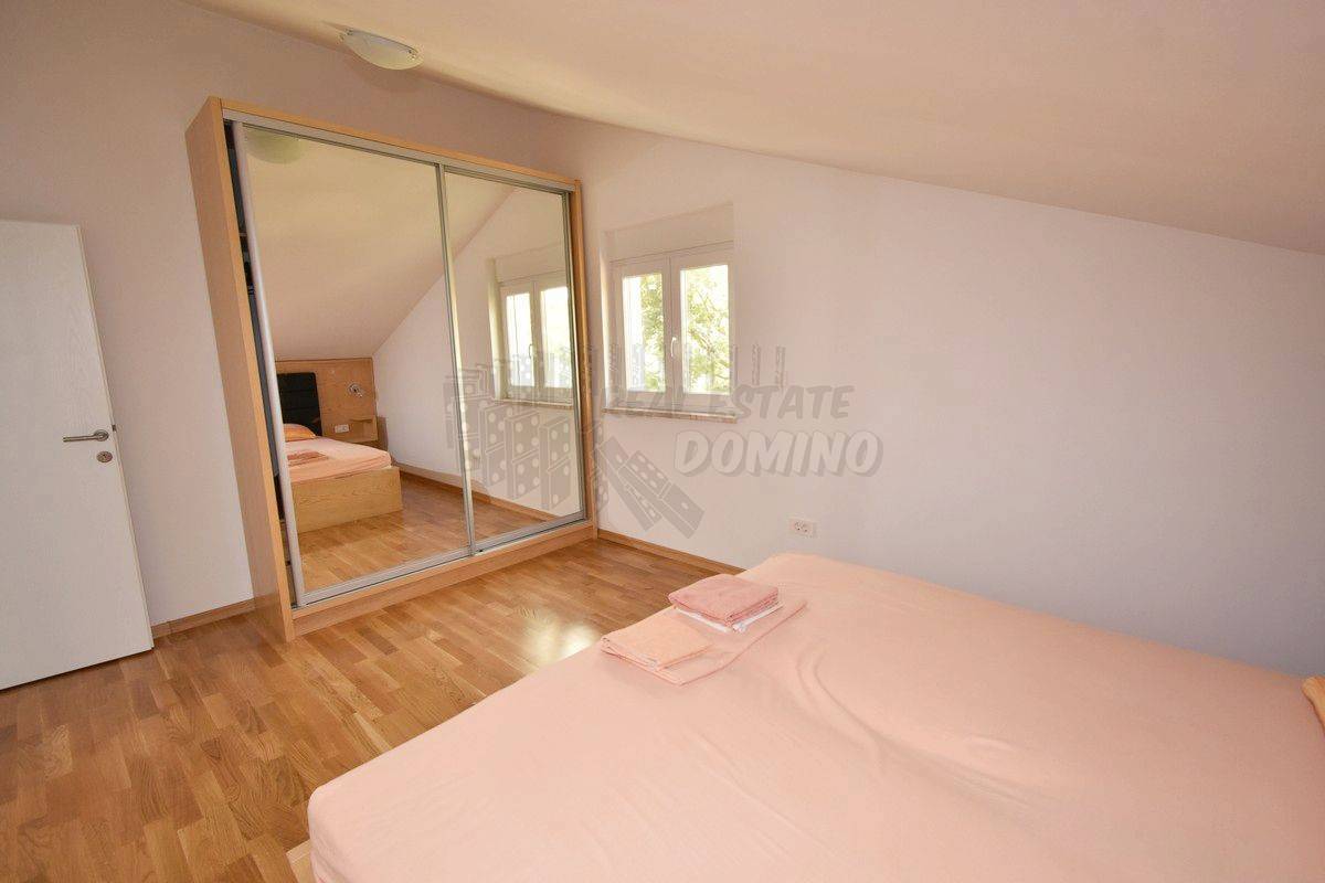 Stanovanje s čudovitim razgledom! Njivice!