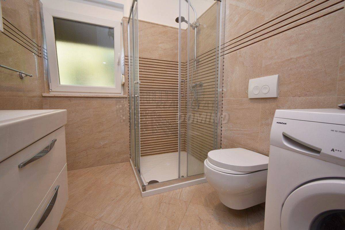 Stanovanje s čudovitim razgledom! Njivice!