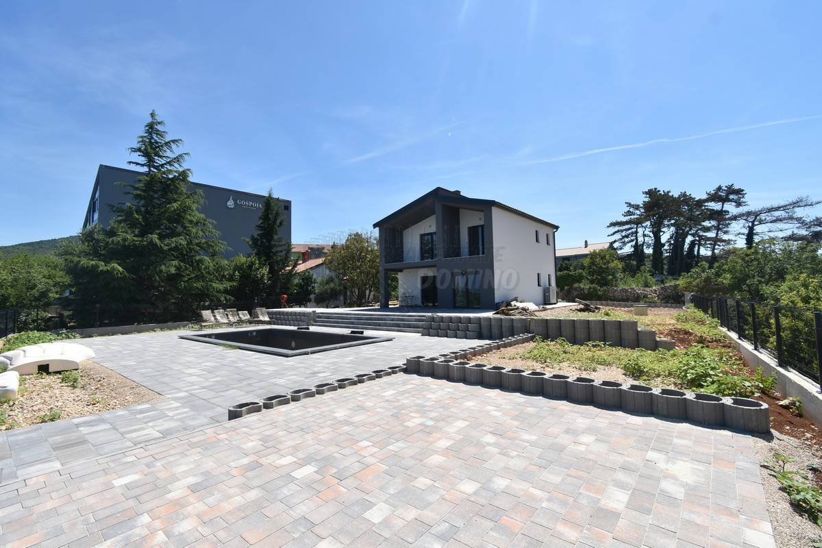 Luksuzna vila s pogledom na morje, velikim vrtom in bazenom-Vrbnik!