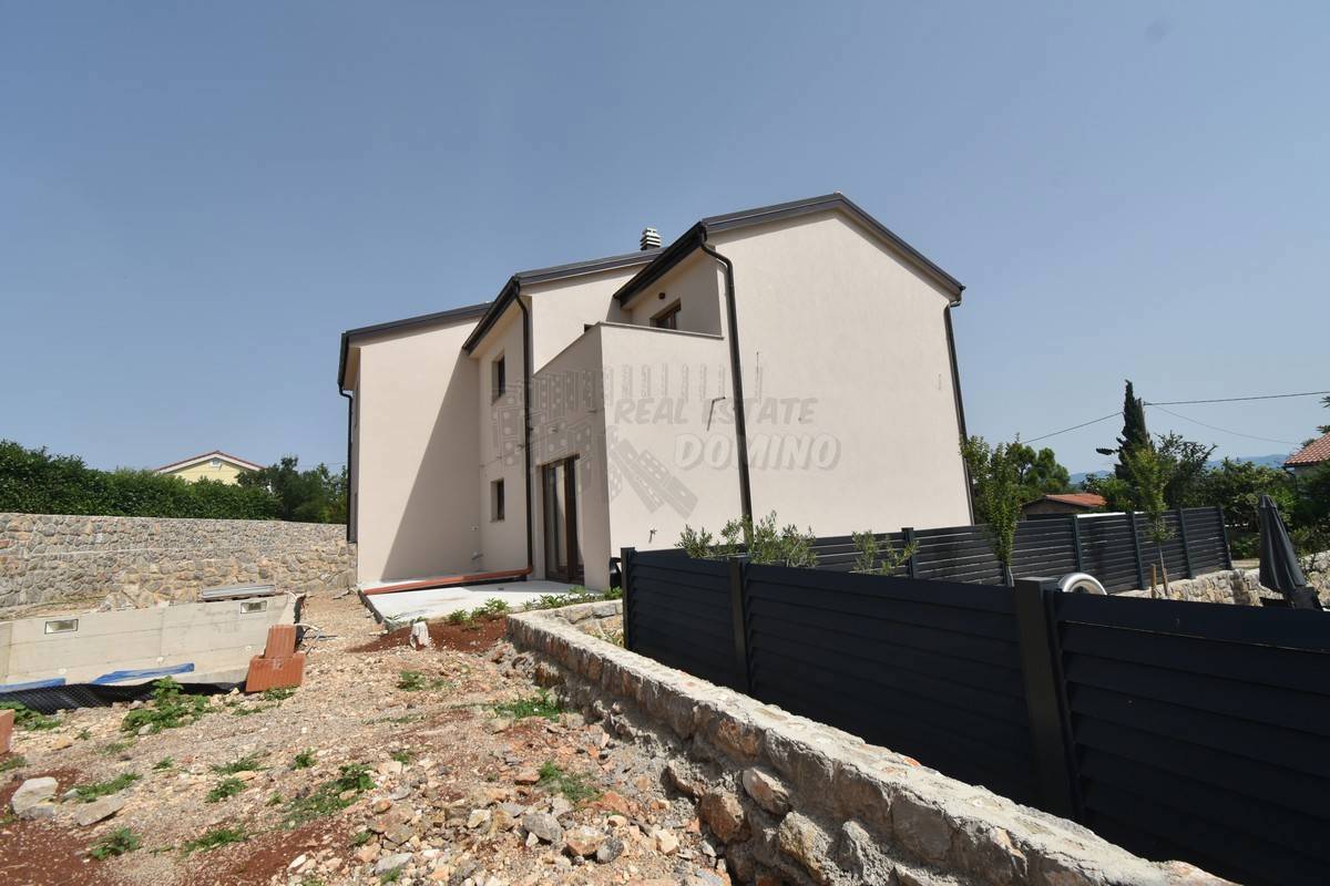 Lepa novogradnja v bližini mesta Krk!
