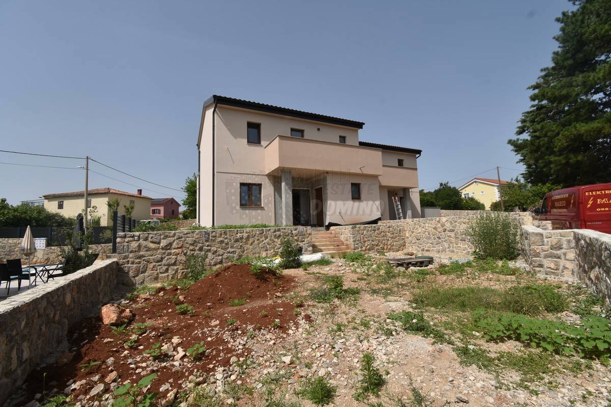 Lepa novogradnja v bližini mesta Krk!