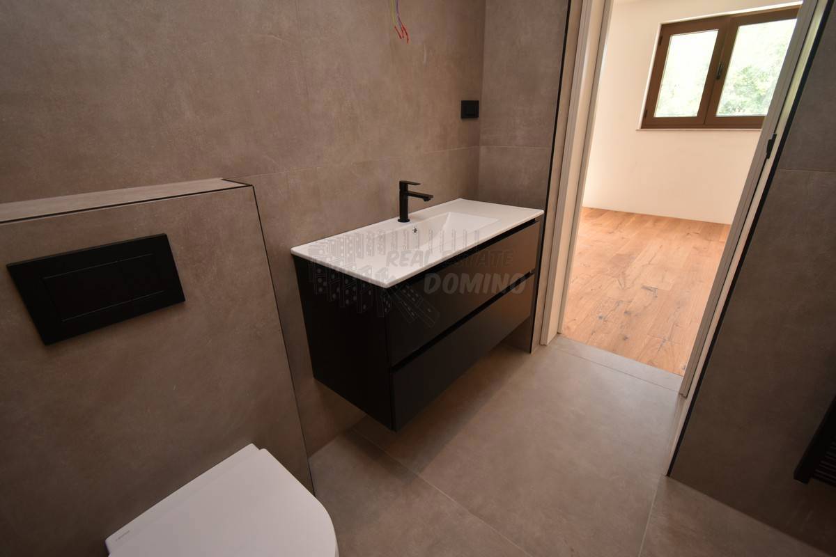 Lepa novogradnja v bližini mesta Krk!