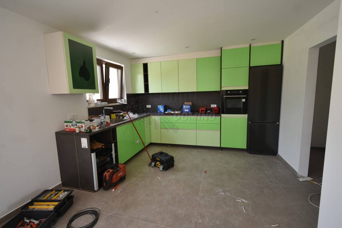 Lepa novogradnja v bližini mesta Krk!