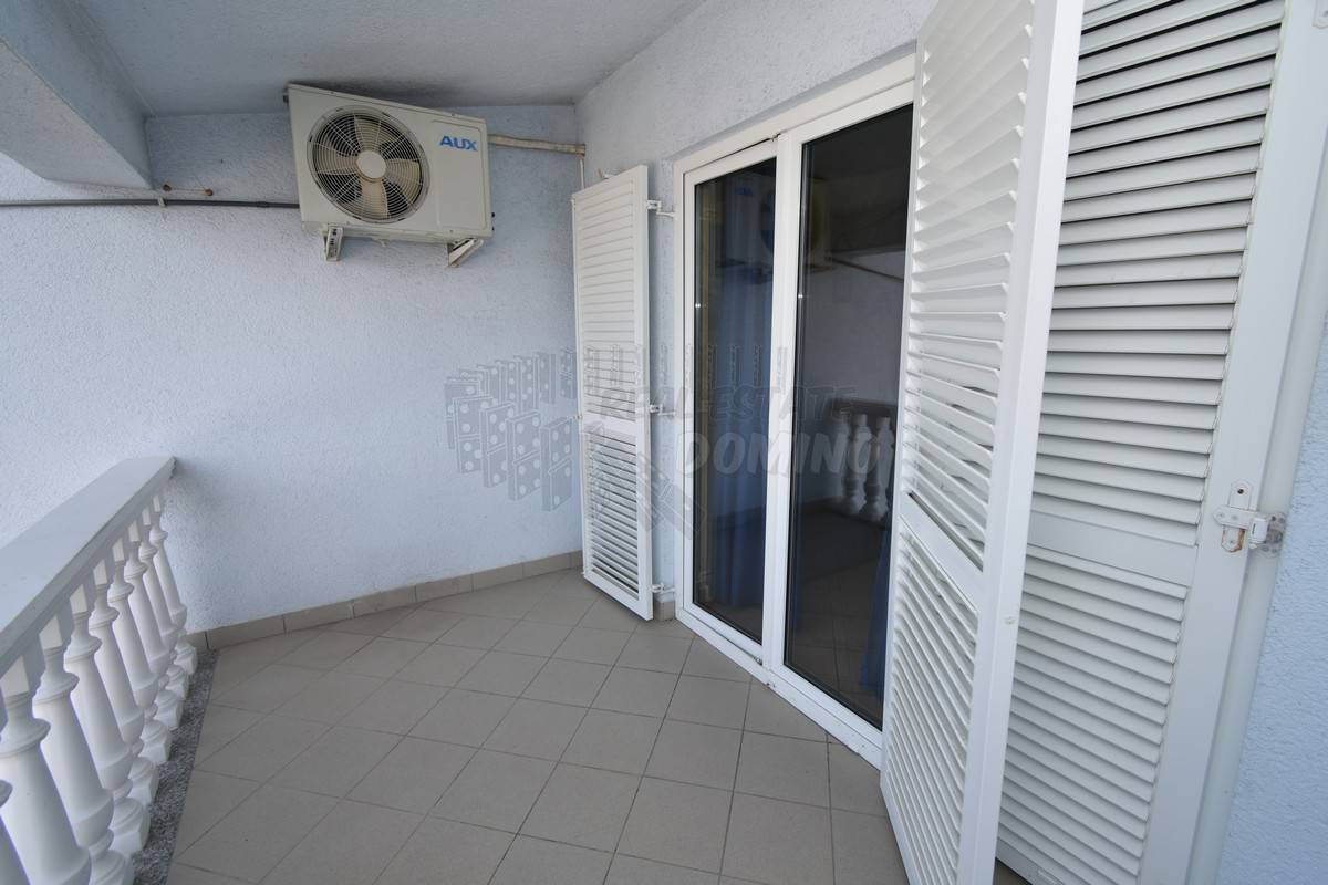 Apartma s čudovitim pogledom na morje!! Njivice!