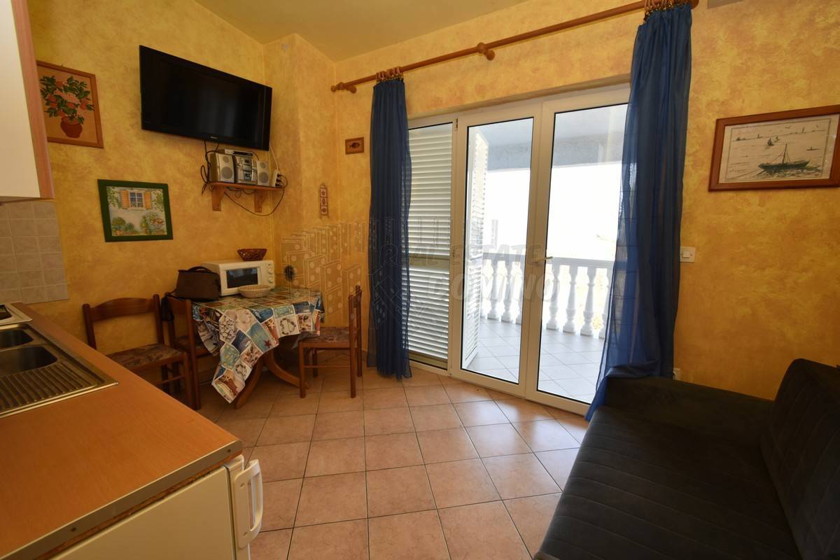 Apartma s čudovitim pogledom na morje!! Njivice!