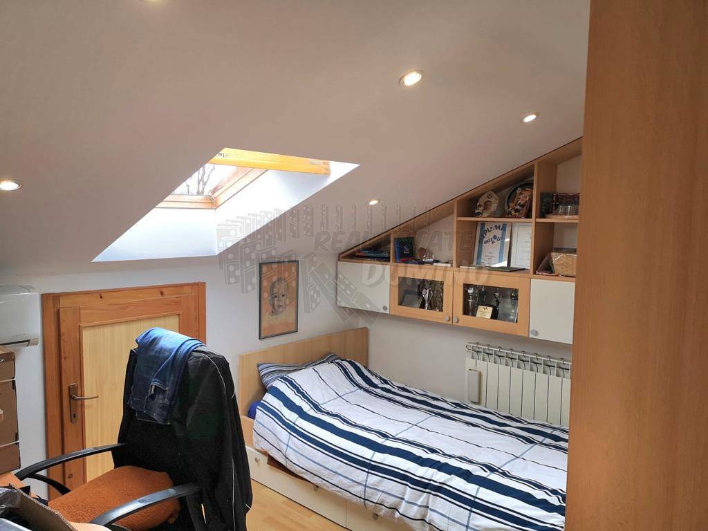 Dvoetažni apartma s pogledom na morje! Malinska!