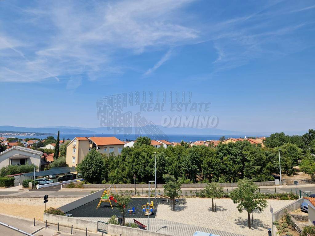 Dvoetažni apartma s pogledom na morje! Malinska!