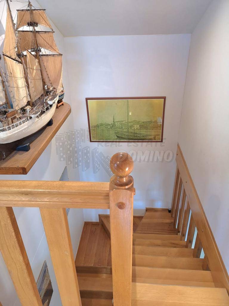 Dvoetažni apartma s pogledom na morje! Malinska!