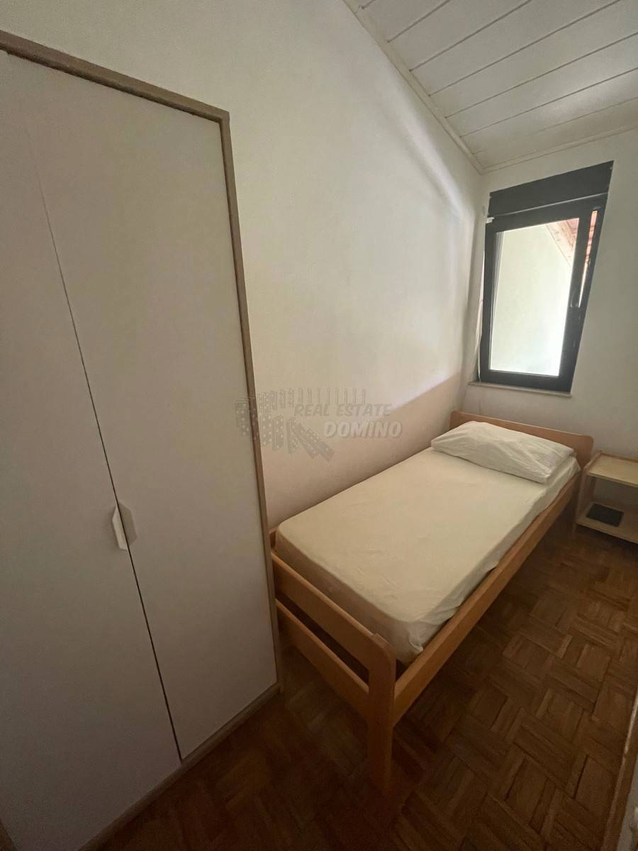 Stanovanje s čudovitim razgledom in 2 terasama! Mesto Krk!