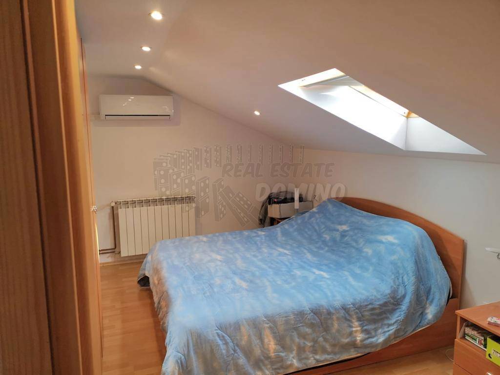 Dvoetažni apartma s pogledom na morje! Malinska!