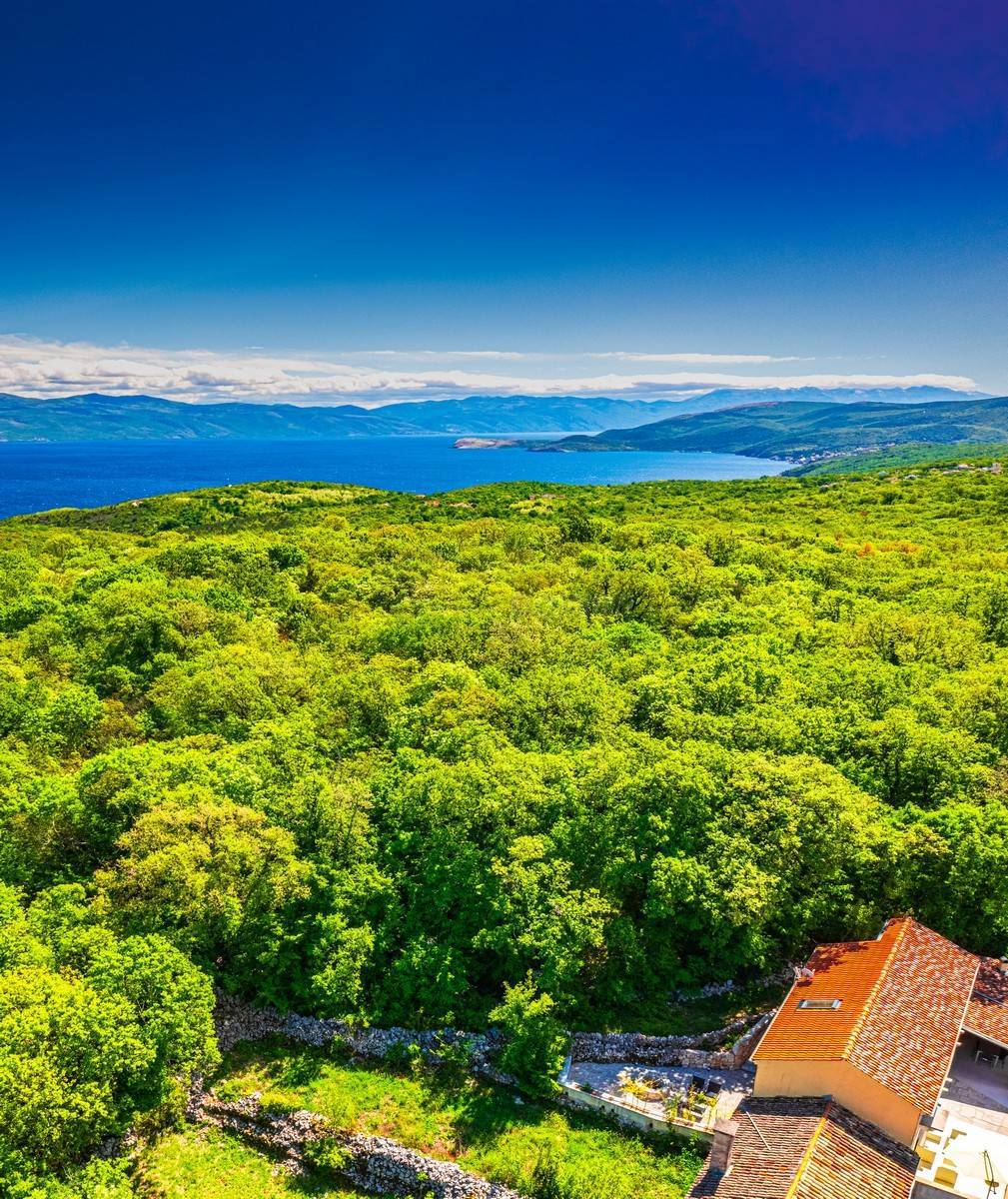 Čudovita vila z bazenom! Otok Krk!