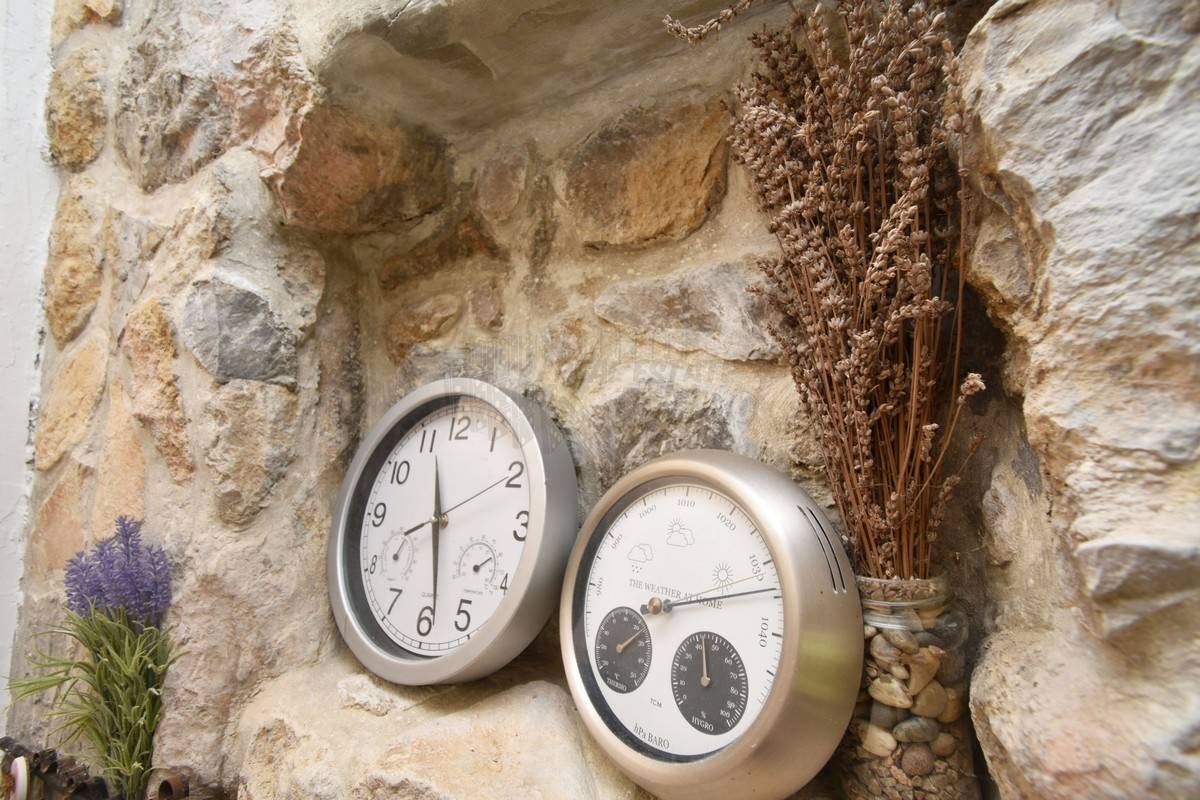 Prekrasna renovirana kuća z okućnico! Otok Krk!