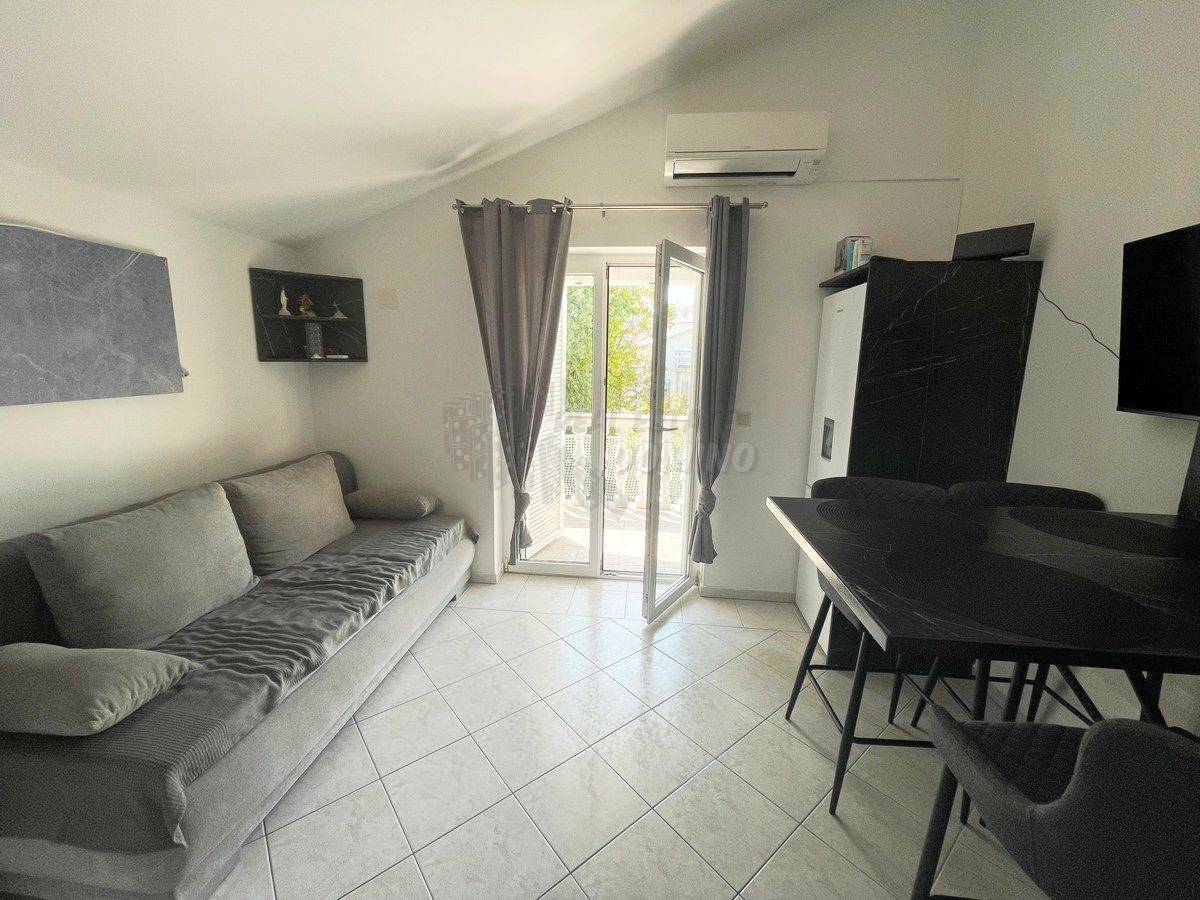 Apartma Malinska, Malinska-Dubašnica, 34m2