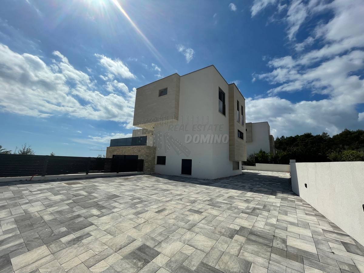 Penthouse z odprtim pogledom - mesto Krk!