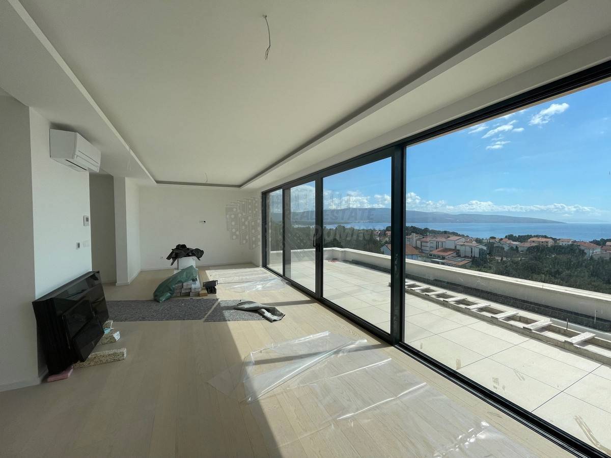 Penthouse z odprtim pogledom - mesto Krk!