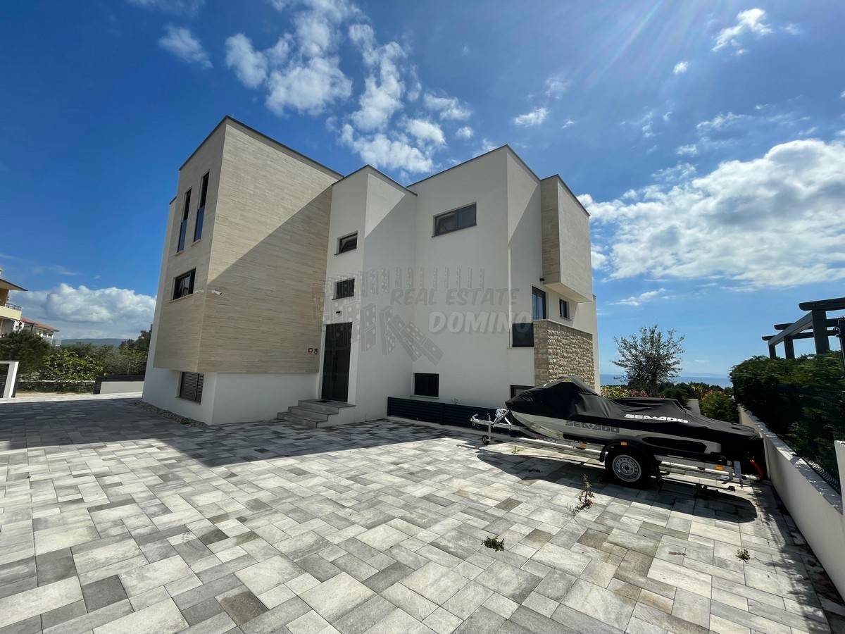 Penthouse z odprtim pogledom - mesto Krk!
