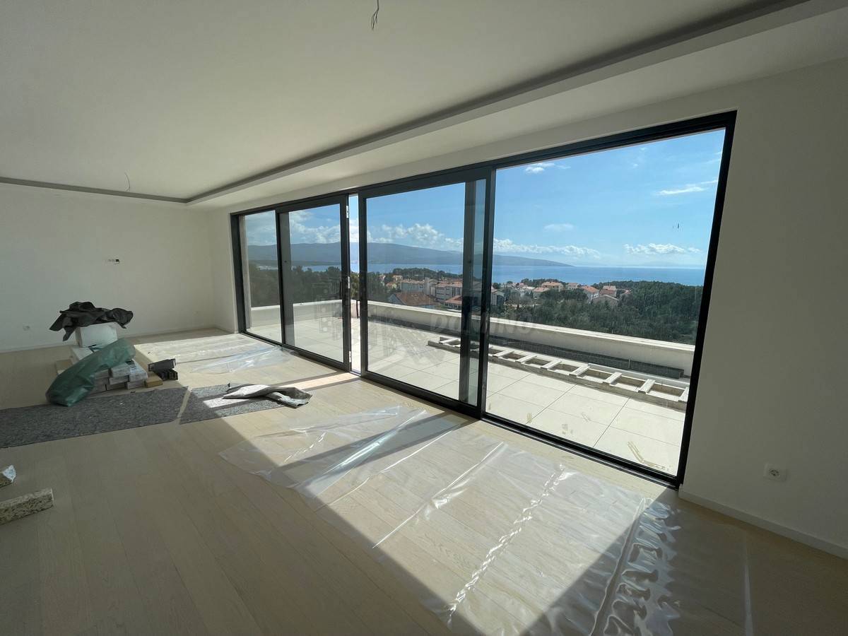 Penthouse z odprtim pogledom - mesto Krk!