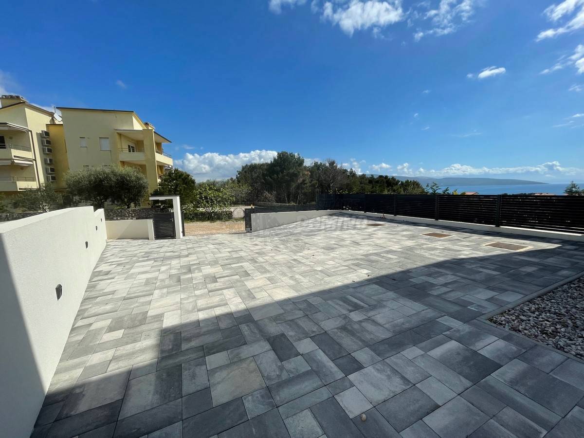 Penthouse z odprtim pogledom - mesto Krk!