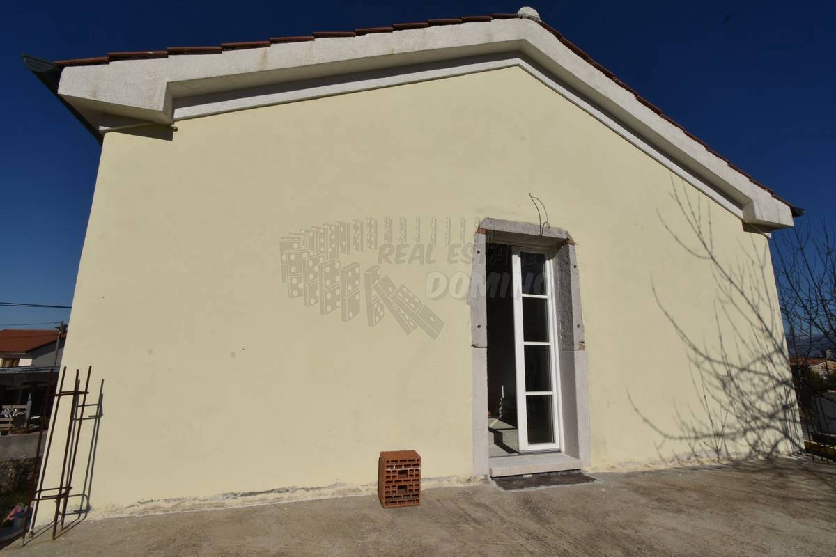 Casa ristrutturata con giardino di 1068m2! L'isola di Krk!
