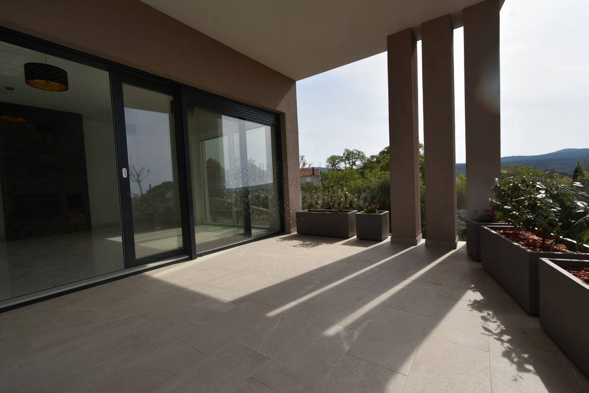 Vila s čudovitim pogledom na morje! Otok Krk!