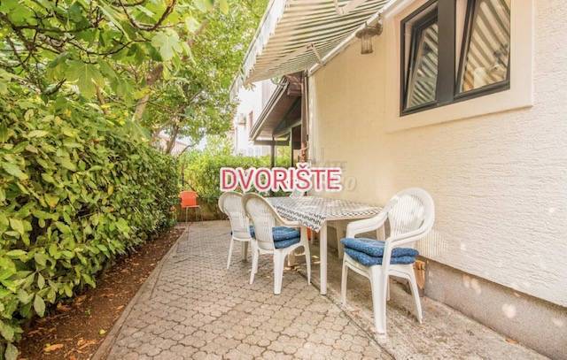 Apartma z vrtom - Malinska - blizu morja!