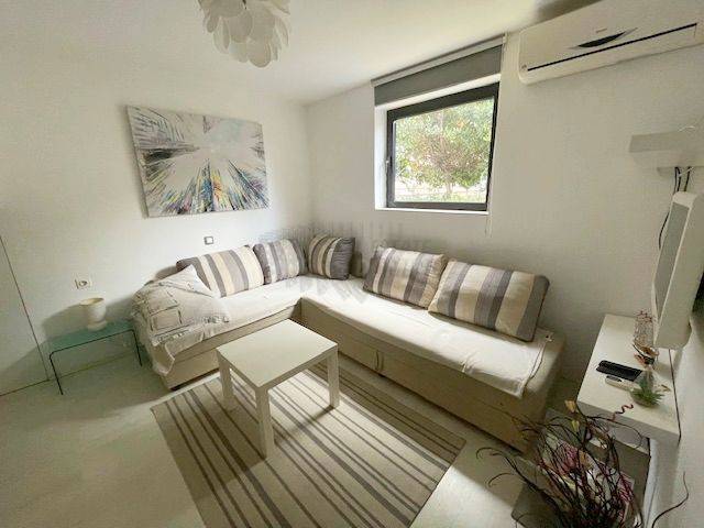 Apartma z vrtom - Malinska - blizu morja!