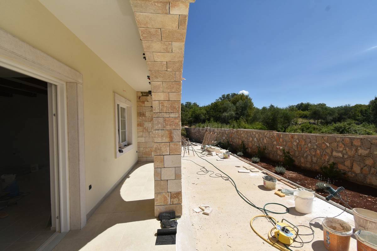 Lepa hiša v mediteranskem stilu. Otok Krk!