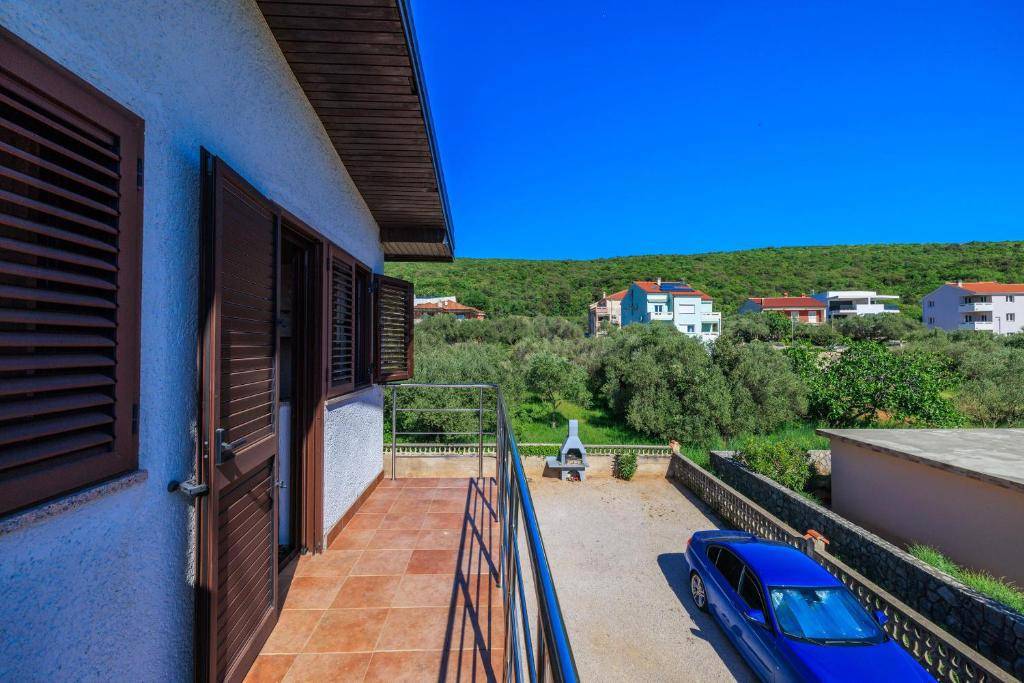 Dve hiši z bazenom in savno! Punat, otok Krk