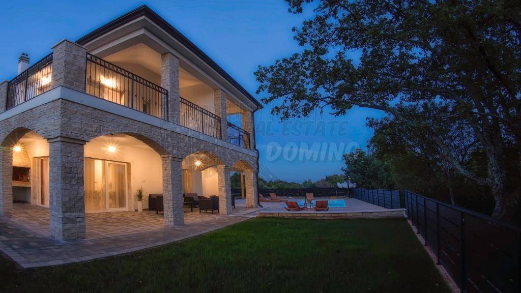 Čudovita vila s pogledom na morje! Otok Krk!