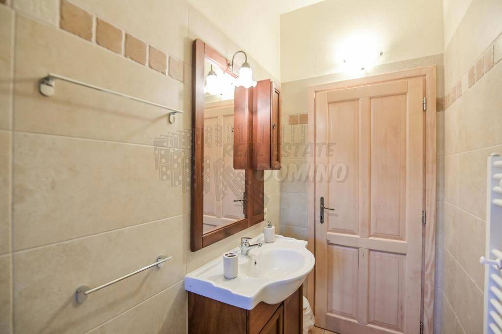 Prelepa kmečka vila z bazenom in vrtom!