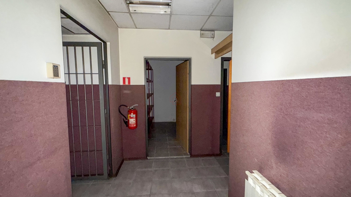 Poslovni prostor na dveh etažah za prodajo v bližini Črnomerca, Ilica