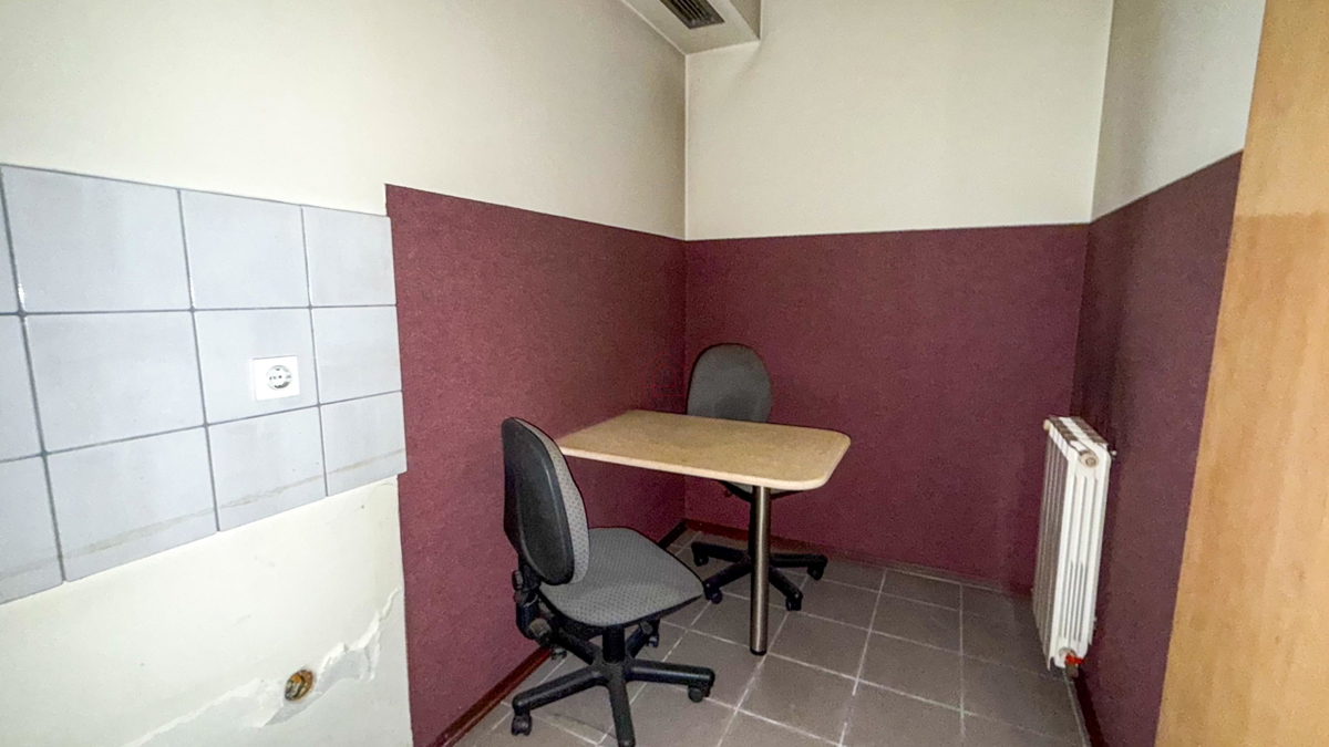 Poslovni prostor na dveh etažah za prodajo v bližini Črnomerca, Ilica