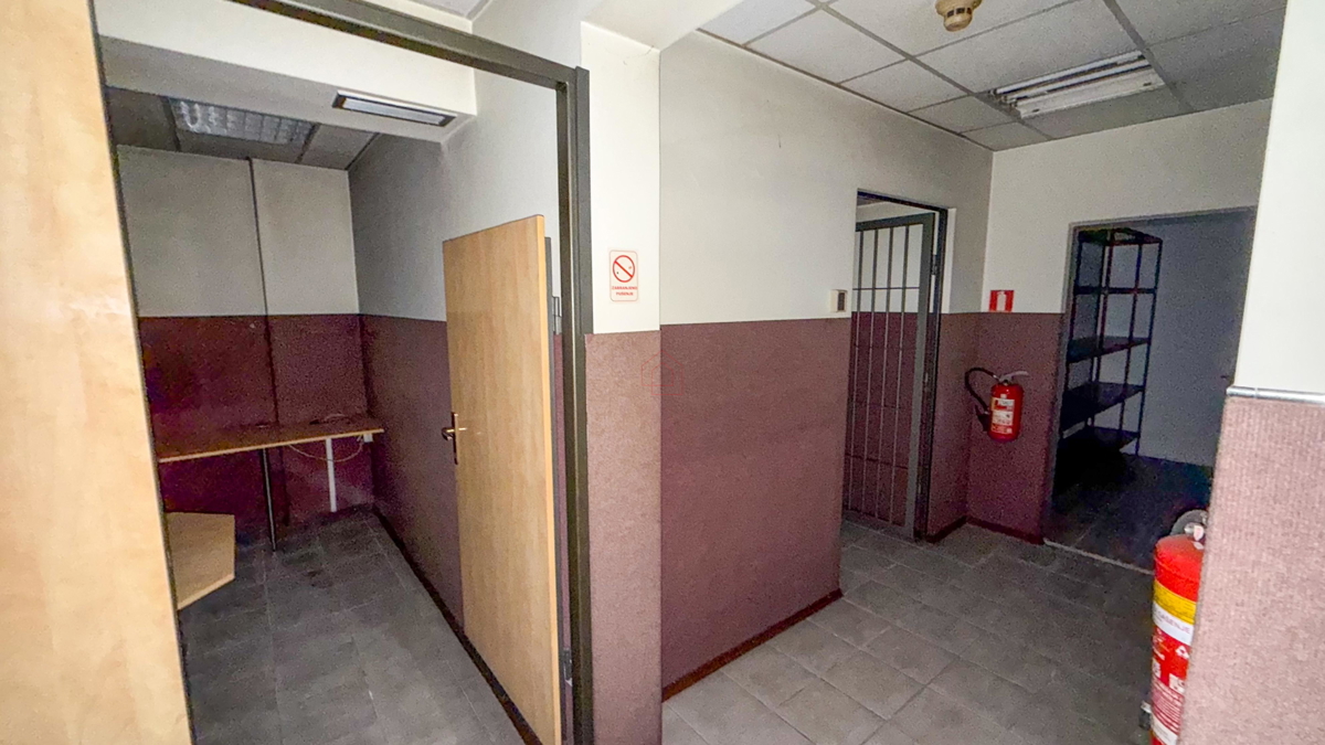 Poslovni prostor na dveh etažah za prodajo v bližini Črnomerca, Ilica