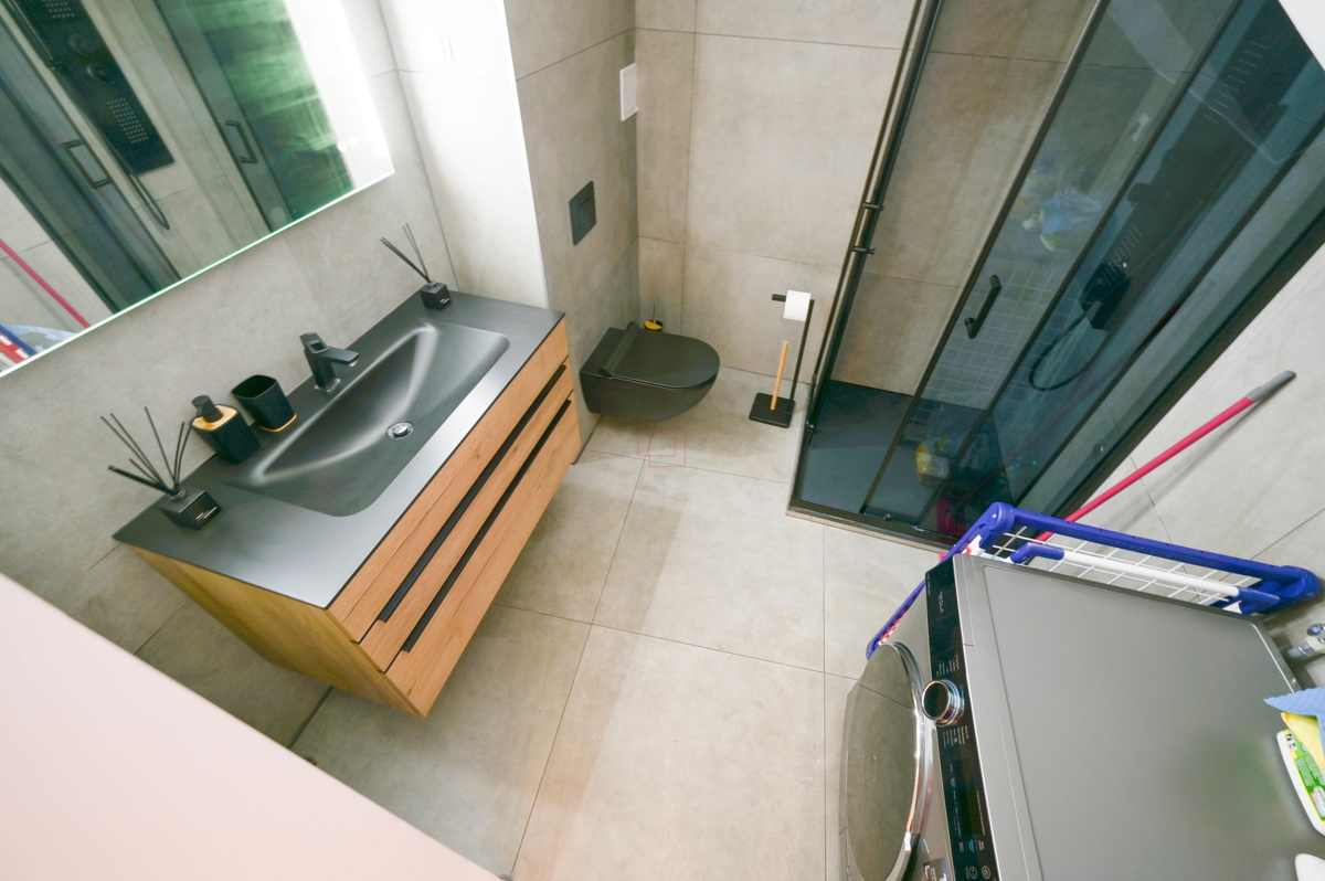 Prekrasno obnovljena kuća u centru Murtera sa dva odvojena stana