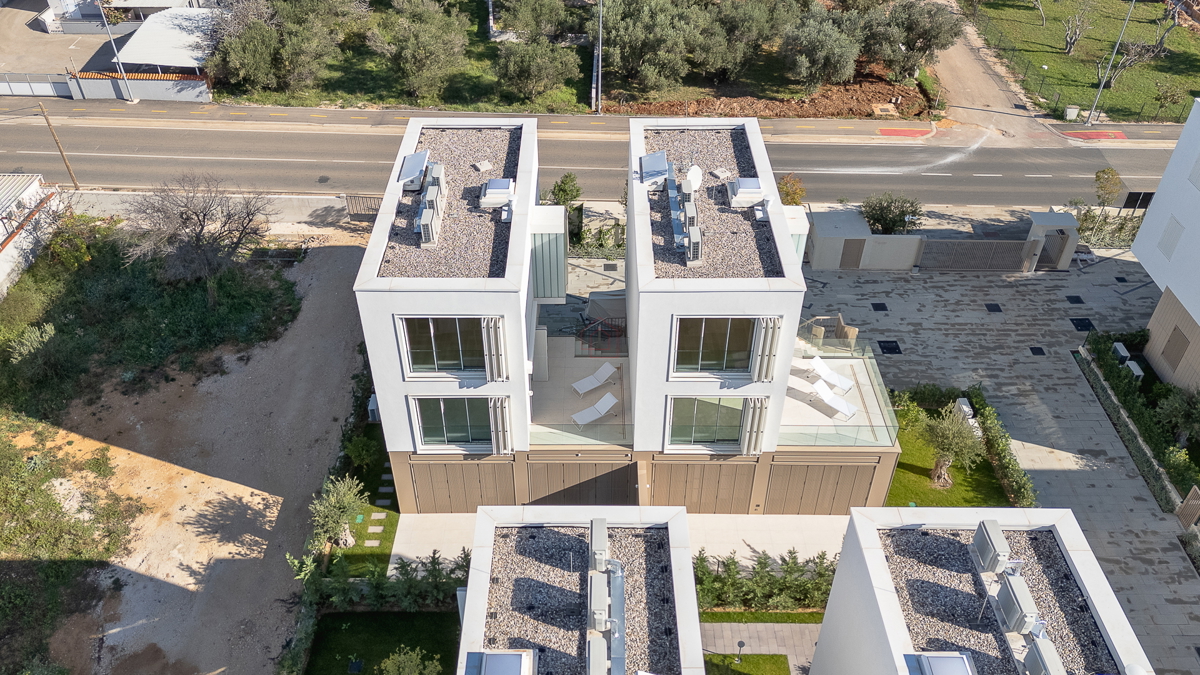 Čudovito stanovanje tik ob morju na dveh nadstropjih s tremi spalnicami