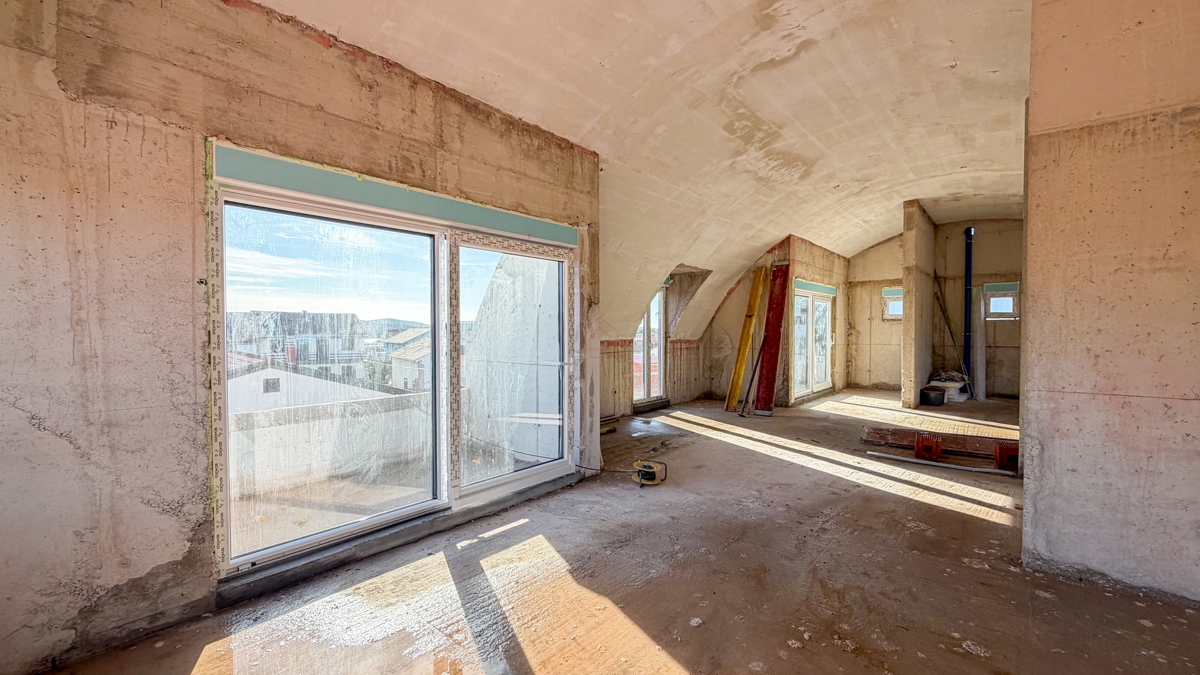 Penthouse v gradnji, 90 m2 - prilagodljiva razporeditev - Pirovac