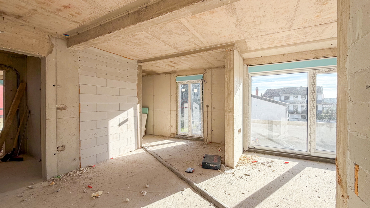 Penthouse v gradnji, 90 m2 - prilagodljiva razporeditev - Pirovac