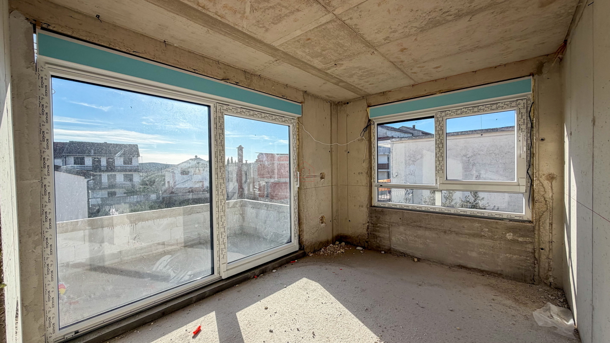 Penthouse v gradnji, 90 m2 - prilagodljiva razporeditev - Pirovac