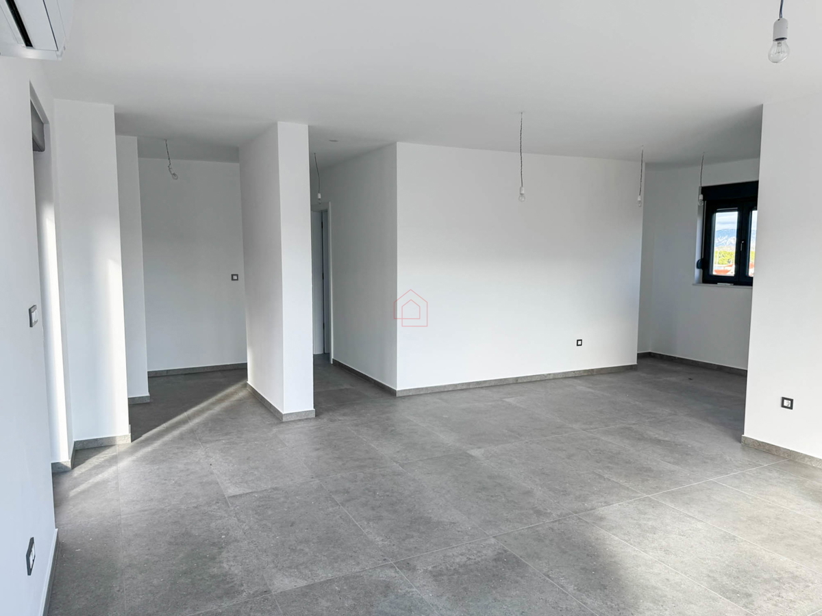 Najlepši penthouse na prodaji na otoku Murteru s 3 spavaće sobe.