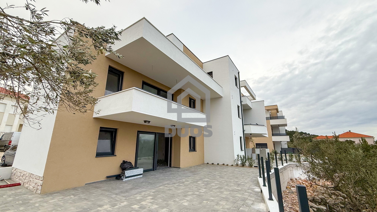 Najlepši penthouse na prodaji na otoku Murteru s 3 spavaće sobe.