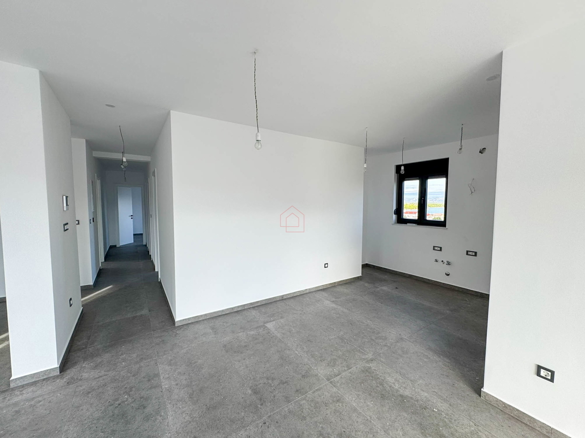 Najlepši penthouse na prodaji na otoku Murteru s 3 spavaće sobe.