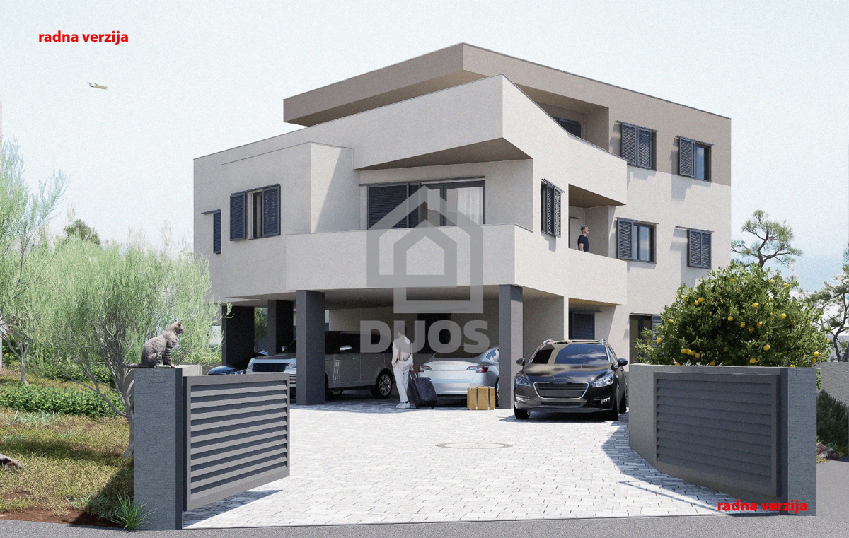 Penthouse S4 v drugem nadstropju stavbe v Jezerih z dvema spalnima prostoroma